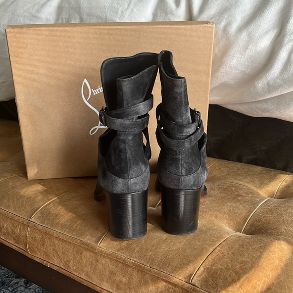 💯Christian Louboutin Karistrap 70 Veau Velours boots Charbon size 41 - Picture 4 of 6